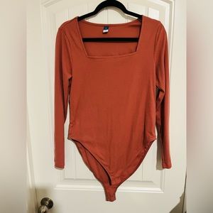 Old Navy Rust Bodysuit. Size XL